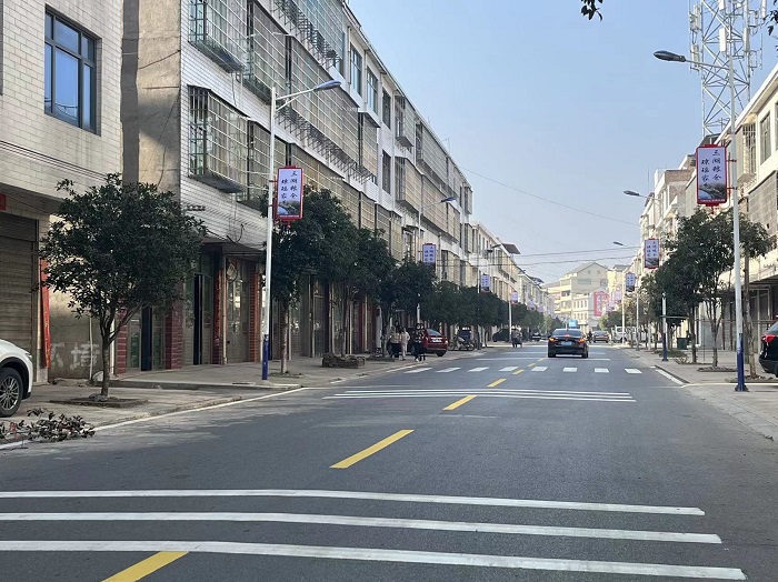 愛心企業(yè)愛心奉獻(xiàn) 捐贈(zèng)物資為家鄉(xiāng)煥新過大年
